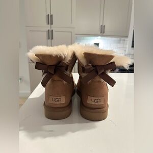 Like New Ugg Mini Bailey Bow II Boots